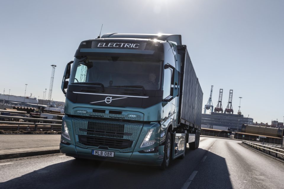 Volvo Trucks A Transpotec Punta Su Elettrici Ed Efficienza