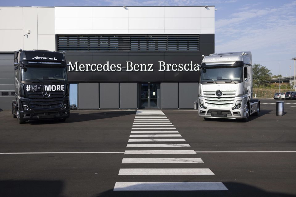 Inaugurato Il Nuovo Impianto Mercedes Benz Trucks Di Brescia Il Terzo