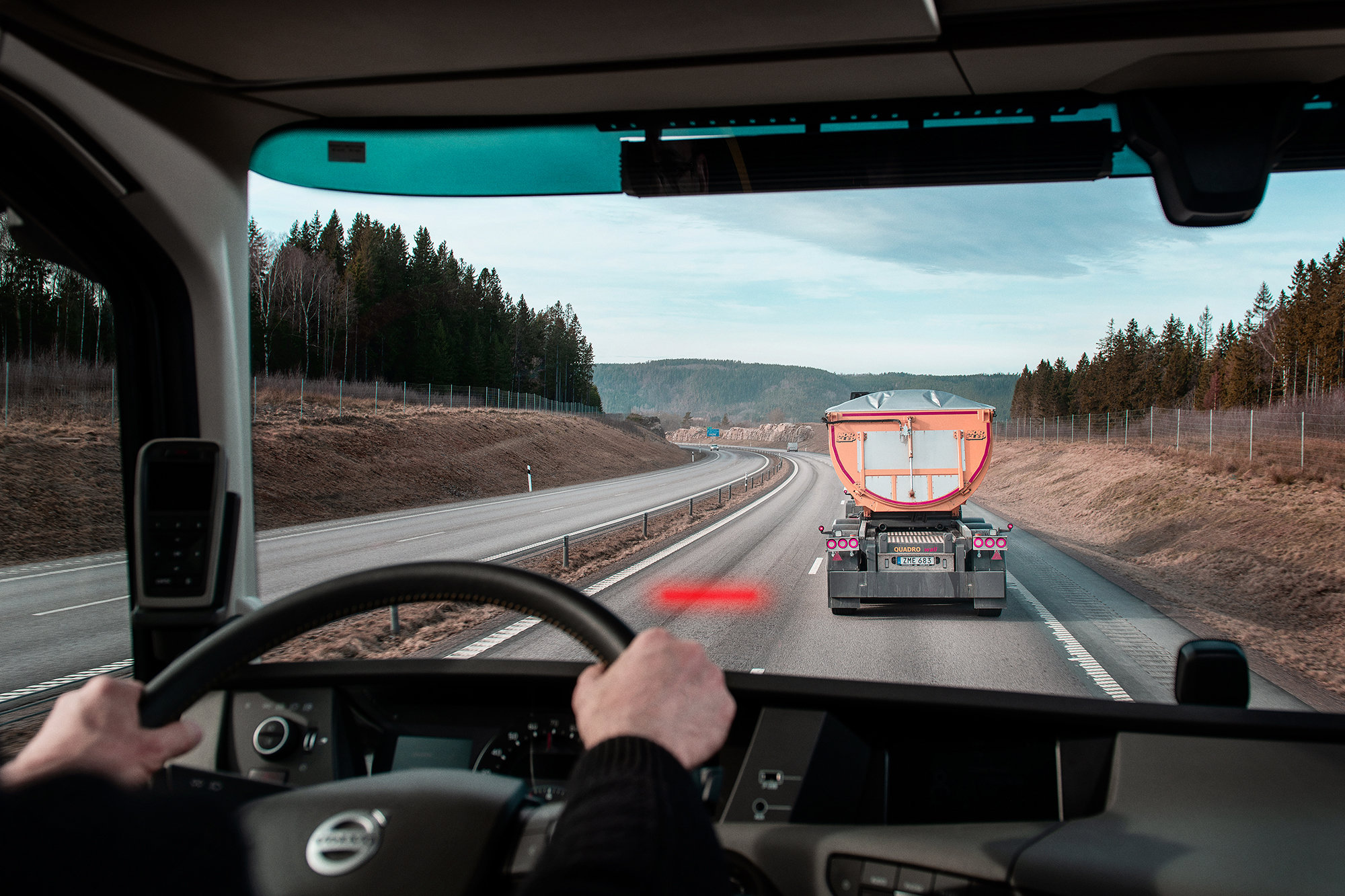 Volvo Trucks lancia il nuovo sistema di sicurezza Distance Alert