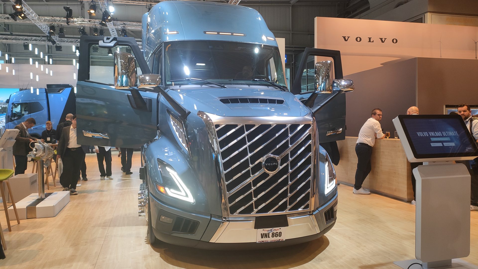 volvo-iaa-3